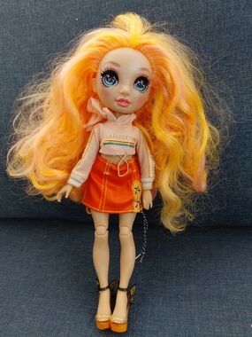 Rainbow High Series 1 Poppy Rowan Doll Set MGA 2020